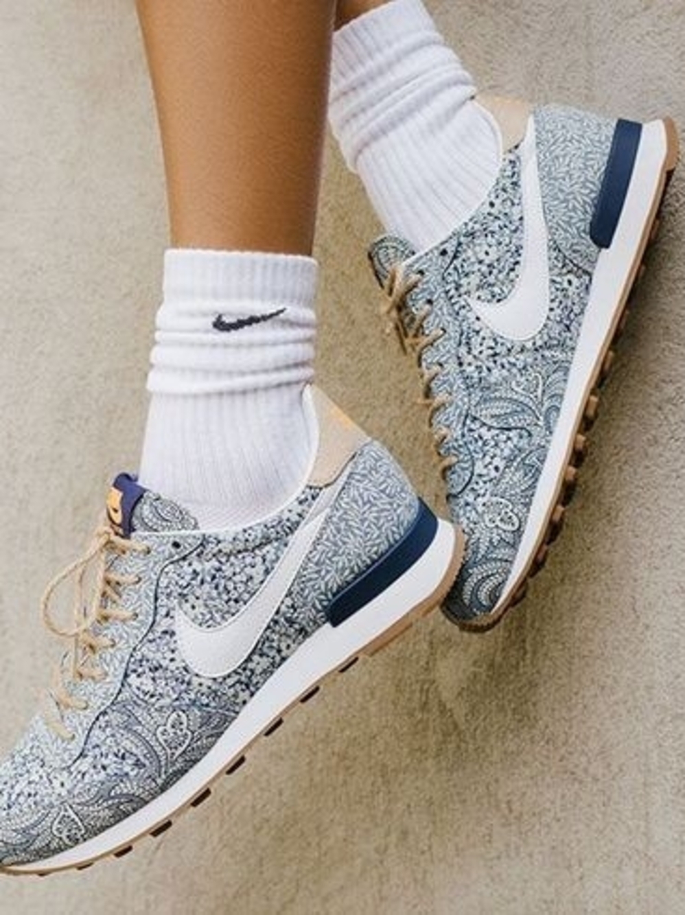 Nike Internationalist liberty - Limited Edition - Picture 2 of 4